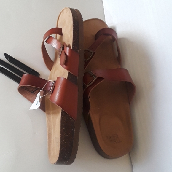 Cognac Round Toe Women's Footbed Sandals - Picture 6 of 8